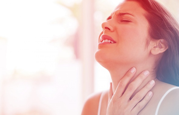Cẩn thận với biến chứng nguy hiểm của viêm họng